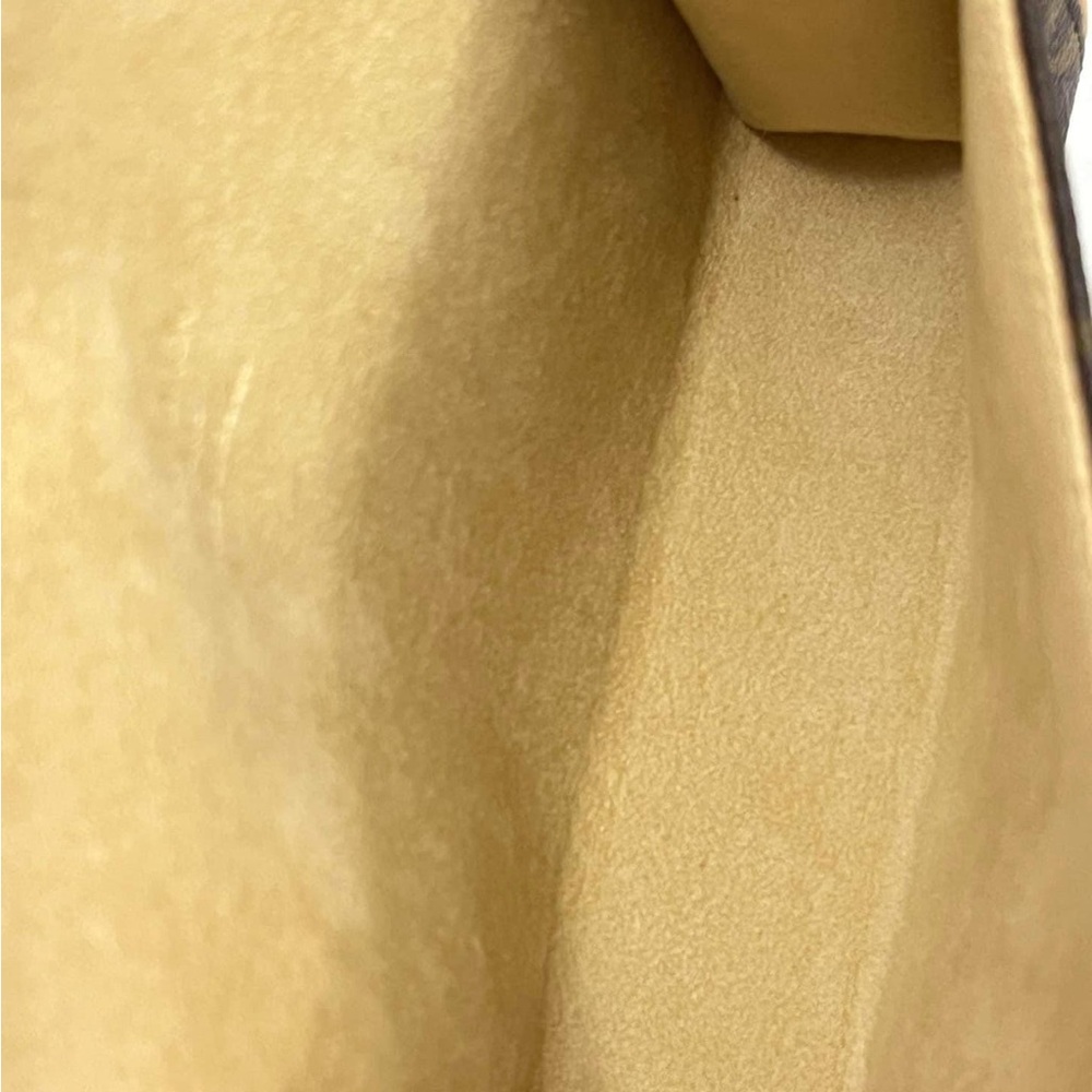 Louis Vuitton Florentine Belt Bag - Picture 3 of 12